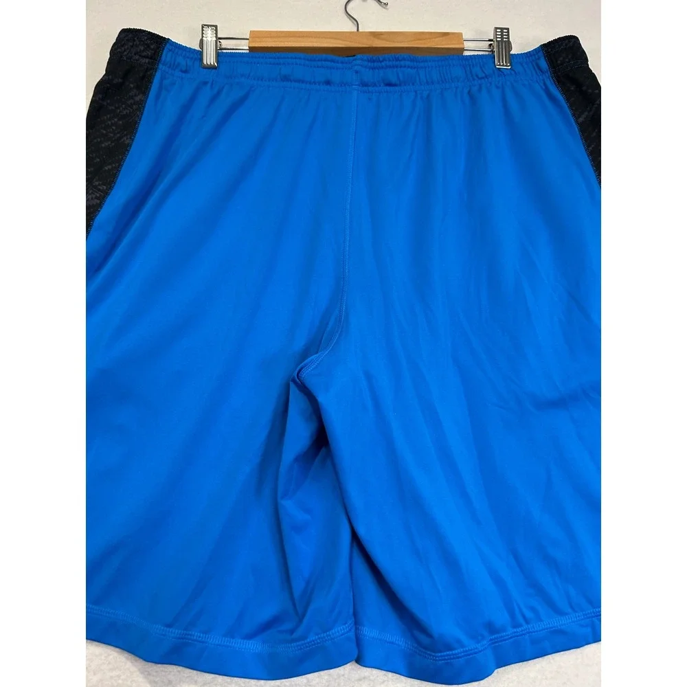 Under Armour designed moisture vibrant